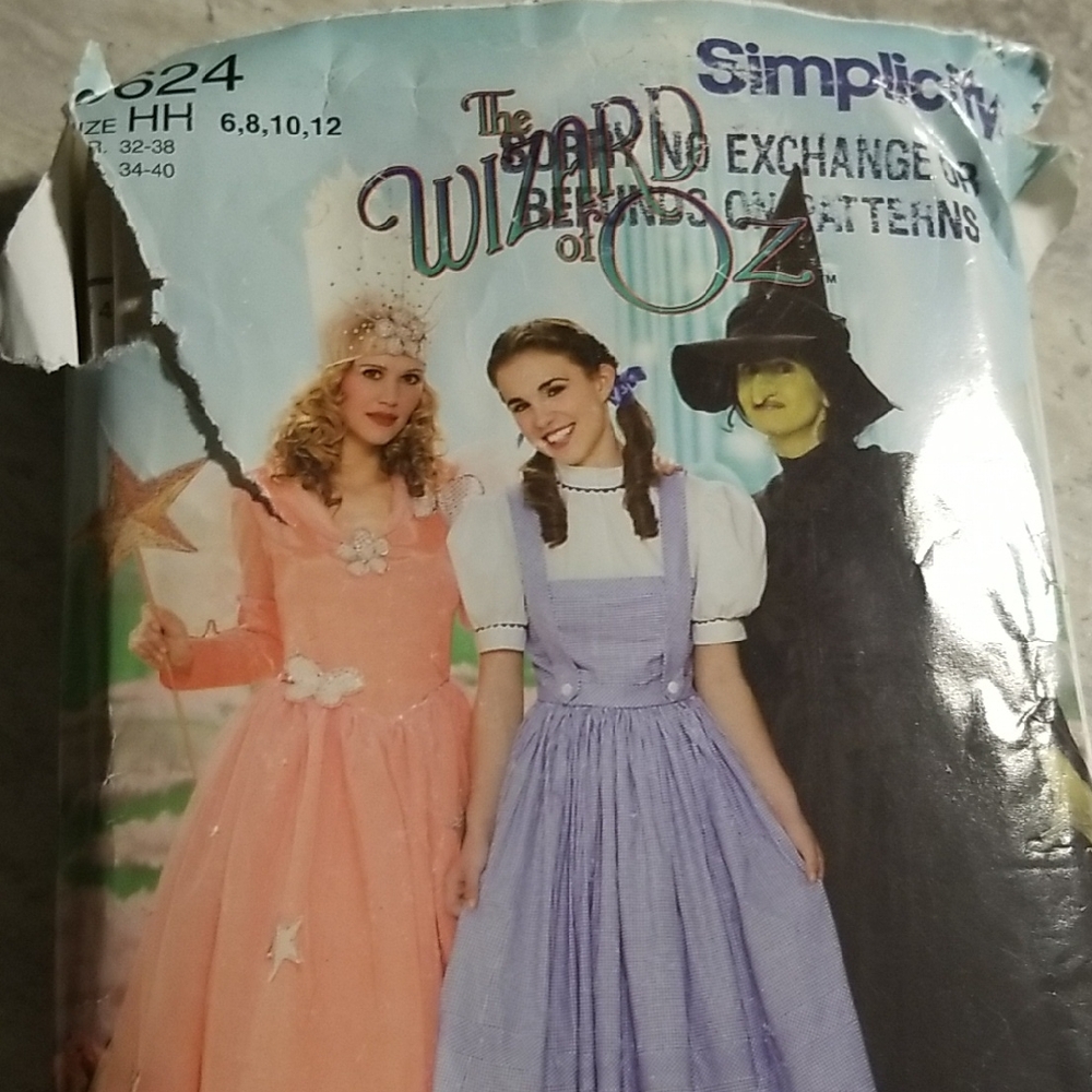 Simplicity Wizard Of Oz Costume Patterns